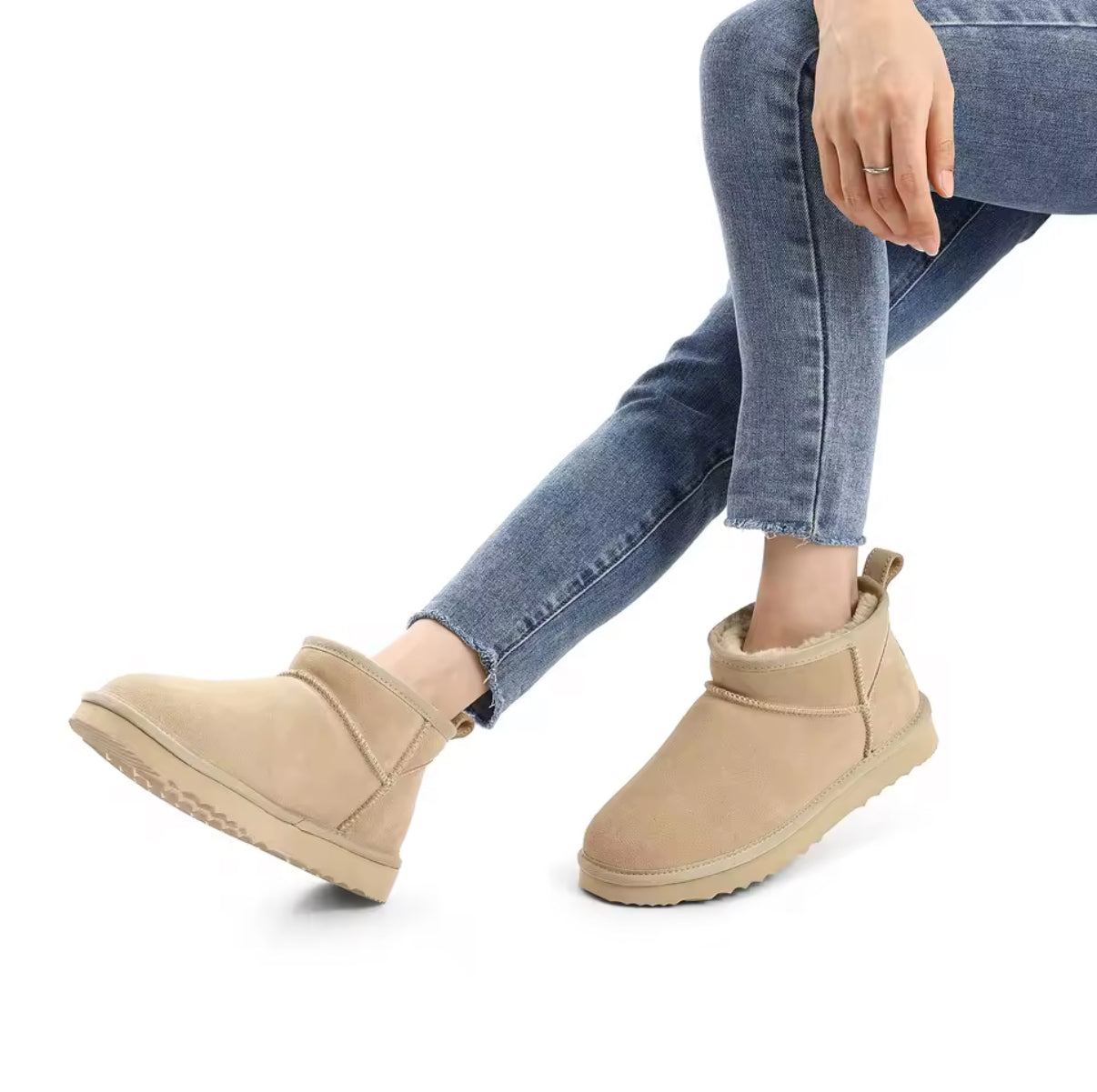 Crestar Winter Women Suede Mini Boots Lady Girls Fashion Fuzzy Boots Comfort Snow Boots Fur Line House Shoe Outdoor Classi Boots