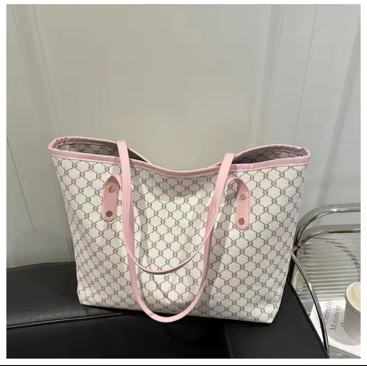 Large Capacity Commuter Women's Tote Bag Personality Mother-Child Fashion Trendy Soft Polyester Lining Zipper Closure Handbag