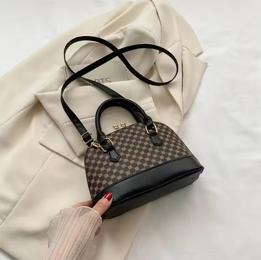 Fashionable Minimalist Shell Bag Hot Sale Of The Season Summer New Women's Trendy Single Shoulder Casual Crossbody Bag Polyester